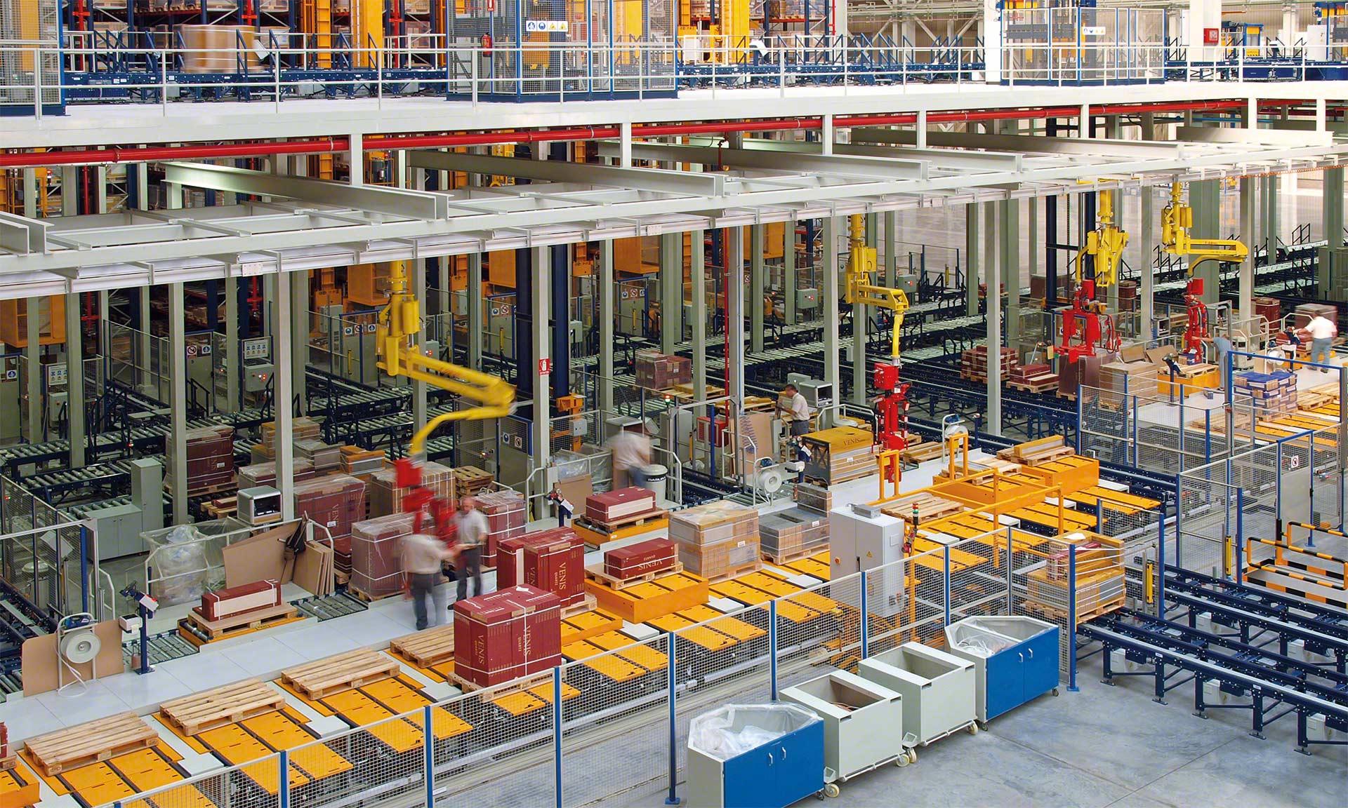 El almacén automático de picking acelera la preparación y distribución de los pedidos