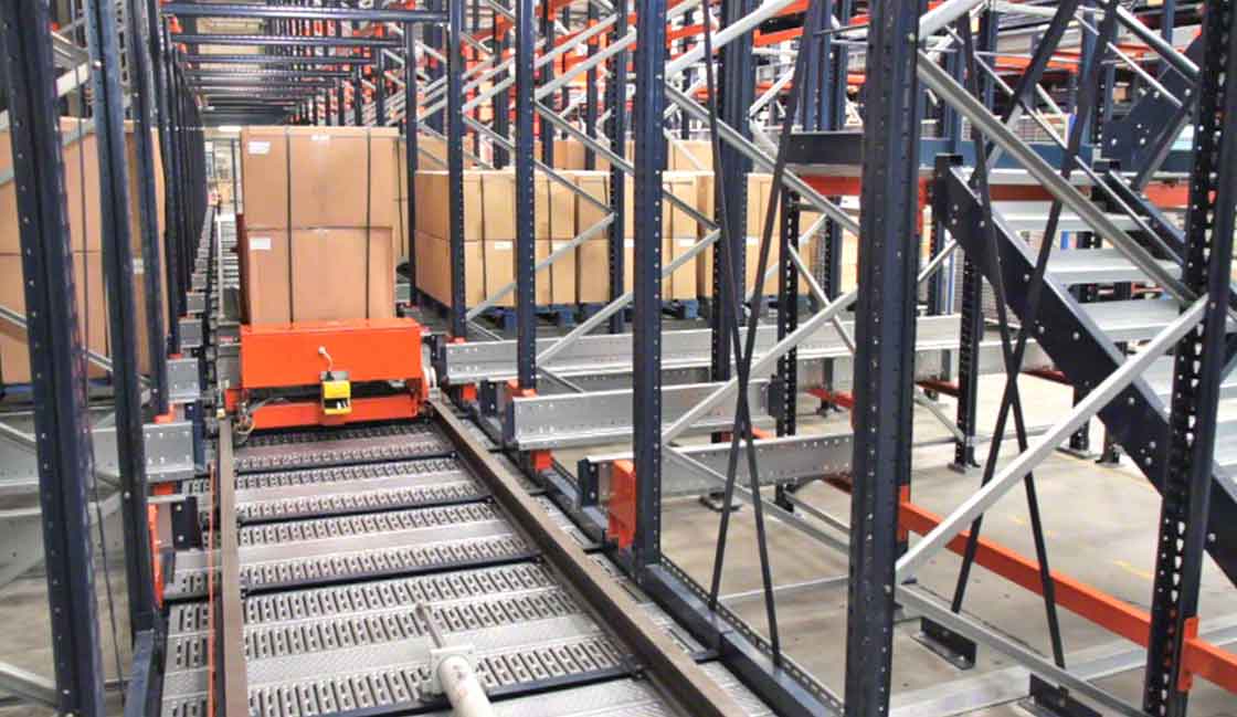 Sistema de Pallet Shuttle automático, ejemplo de la aplicación de la inteligencia artificial en logística