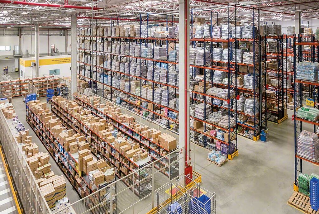 Con los métodos de gestión de inventario, la compañía organiza la mercancía en base a sus necesidades