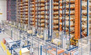 Los PLC en logística, primer paso hacia la automatización del almacén Los PLC en logística, primer paso hacia la automatización del almacén