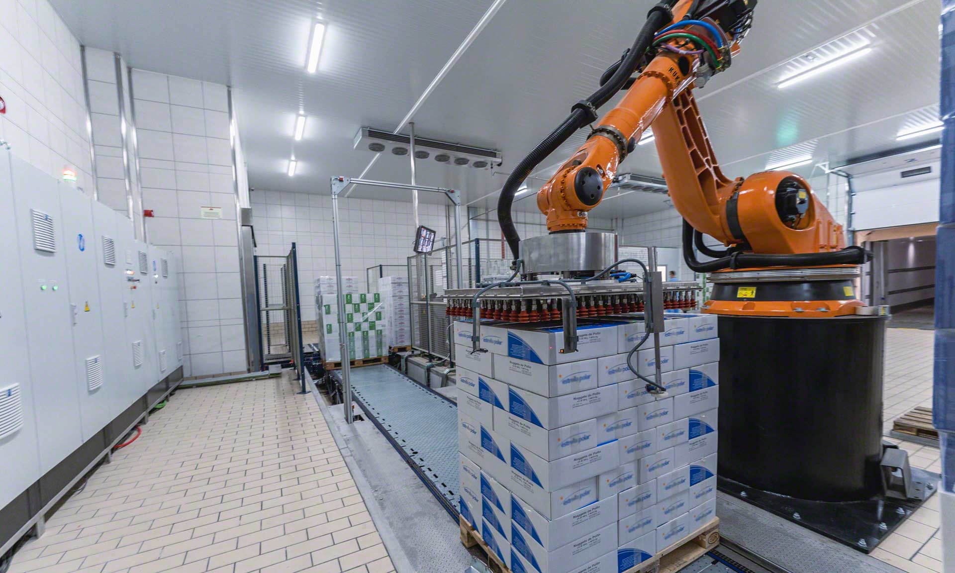 Robots de almacén: tecnología que automatiza la logística