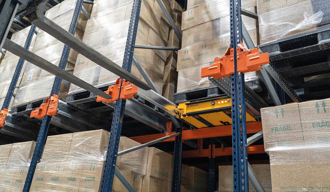Utilizar sistemas de almacenaje por compactación ayuda a proteger la cadena de frío en el almacén