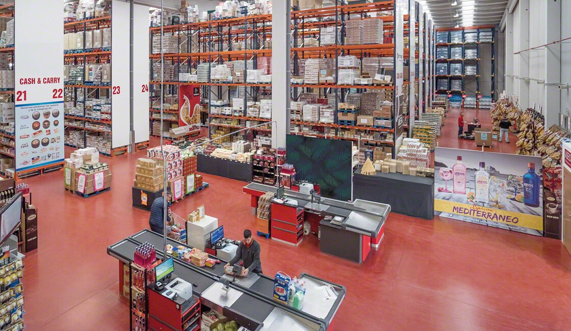 Store Fulfillment está diseñado para controlar el inventario del almacén y de las tiendas físicas