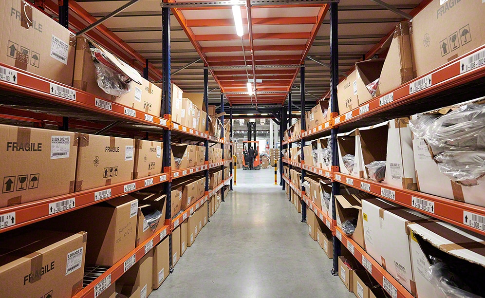 El acceso directo facilita la manipulación de la mercancía de Grupo Rossignol El acceso directo facilita la manipulación de la mercancía de Grupo Rossignol