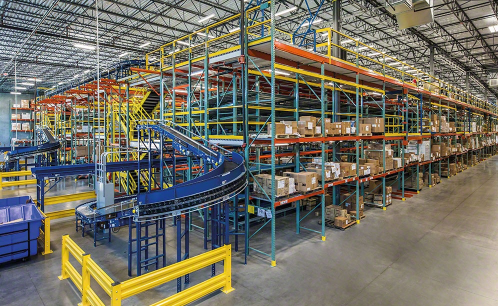 El almacén para picking de productos de odontología de Benco Dental El almacén para picking de productos de odontología de Benco Dental