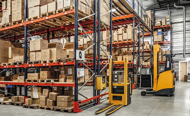 Almacén de juguetes de Créations Dani en Francia