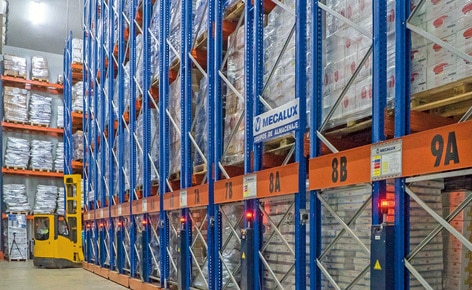 Dieciséis estanterías móviles Movirack rentabilizan el nuevo almacén frigorífico de Bajofrío Dieciséis estanterías móviles Movirack rentabilizan el nuevo almacén frigorífico de Bajofrío