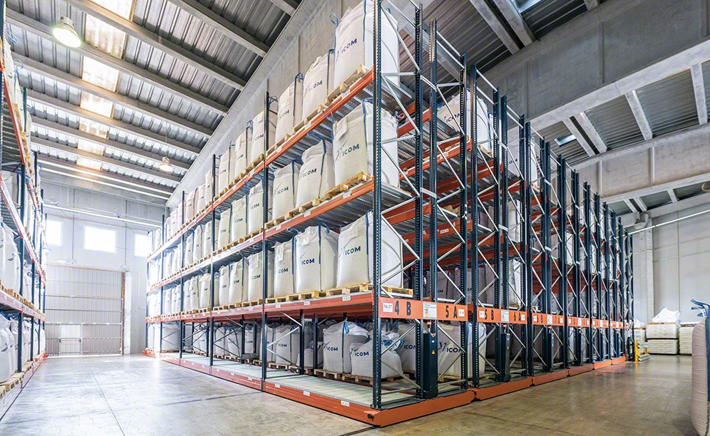 Estanterías Movirack: una solución para el almacenamiento de plástico en sacos Estanterías Movirack: una solución para el almacenamiento de plástico en sacos