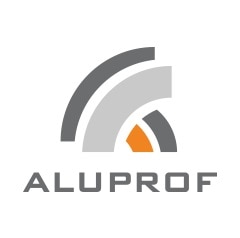 El almacén de perfiles de aluminio de Aluprof con estanterías cantilever y convencionales