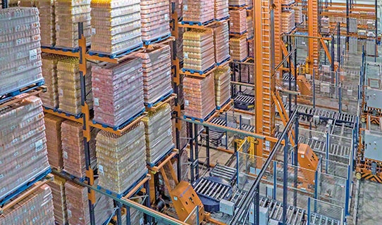 Transelevadores trilaterales automáticos Transelevadores trilaterales automáticos