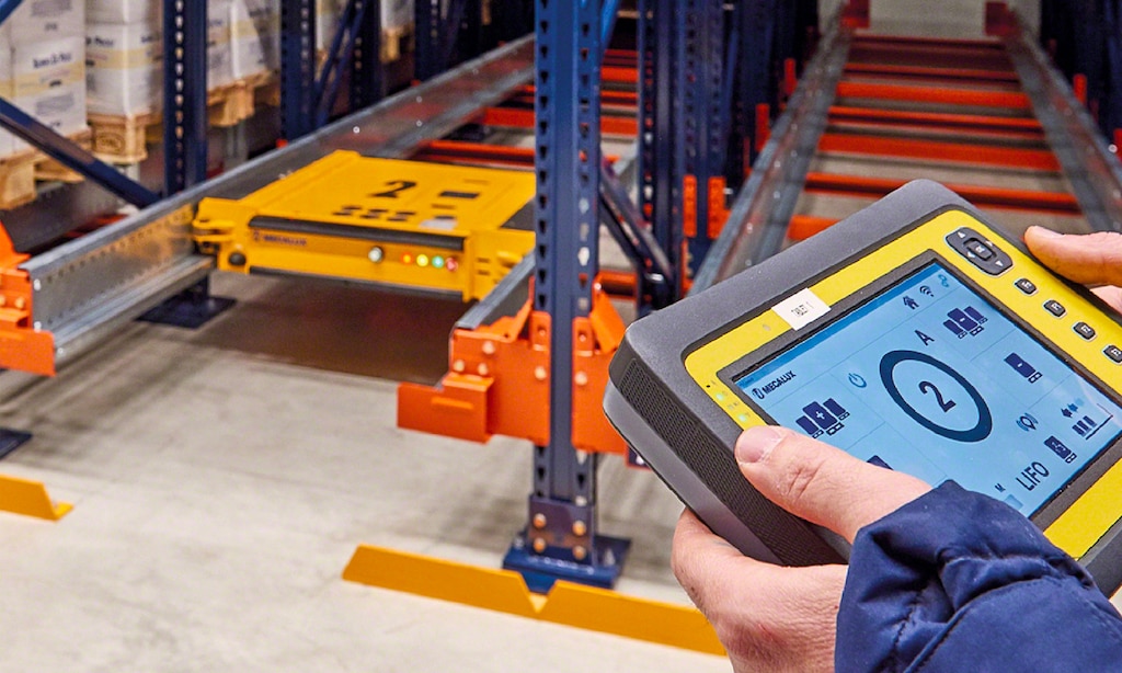Pallet Shuttle en el almacén del operador logístico Ingram Micro