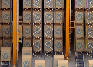 Almacén automático para el yogur artesanal de El Pastoret de la Segarra Almacén automático para el yogur artesanal de El Pastoret de la Segarra