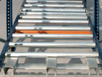 Estanterías dinámicas rampas frenado Estanterías dinámicas rampas frenado - Estanterías metálicas Mecalux®