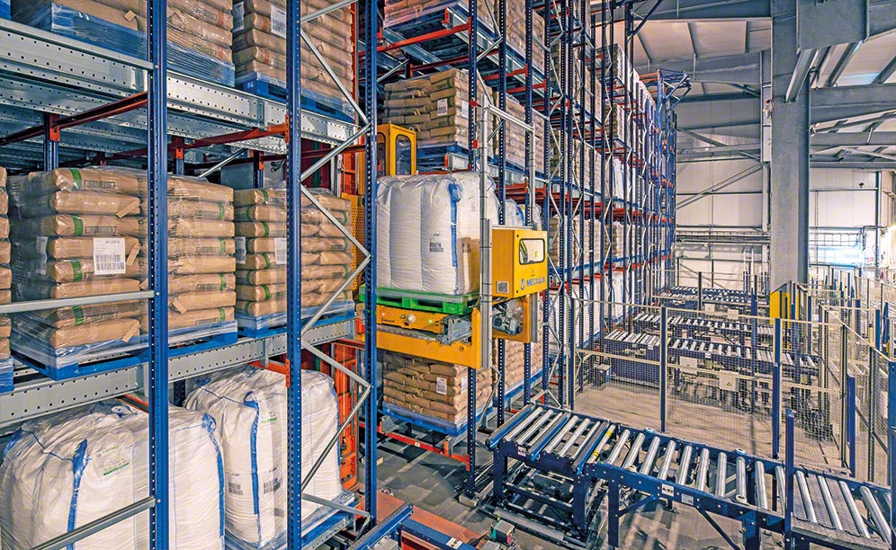 British Sugar ha robotizado el almacenaje de mercancía con transelevadores automáticos para palets