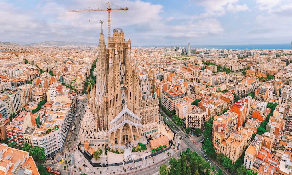 La Sagrada Familia de Barcelona combina tradición y constante innovación