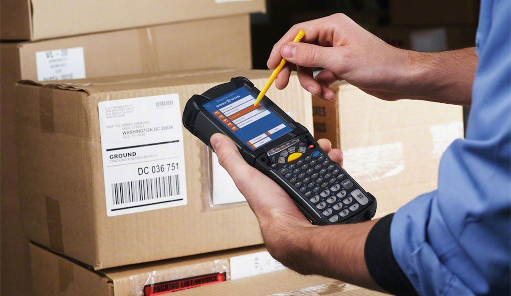 Un SGA permite monitorizar el inventario con precisión y facilitar el cálculo del available-to-promise