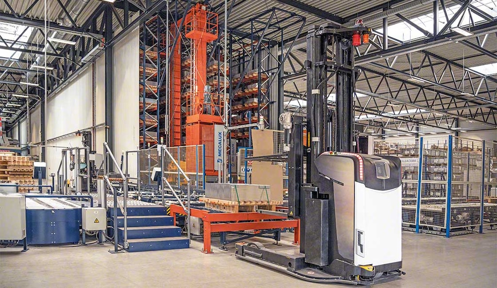 Blechwarenfabrik cuenta con dos almacenes automatizados en su planta de envases en Offheim (Alemania)