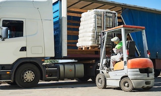 Contract logistics hace referencia a la externalización de las actividades logísticas