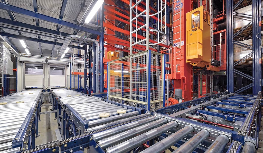 El almacén automático autoportante de Takeda en Polonia utiliza un sistema de inertización con nitrógeno para mantener niveles de oxígeno inferiores al 15%
