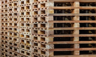 El uso de palets reciclados está muy extendido en la industria y la logística