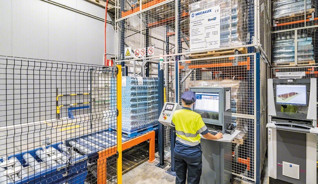 El putaway está estrechamente ligado a espacios como los almacenes o los centros de distribución