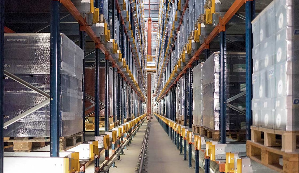El Pallet Shuttle automático es una solución idónea para productos de alta rotación