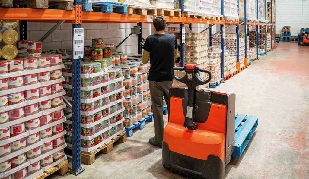 Las transpaletas eléctricas son la evolución natural de las manuales
