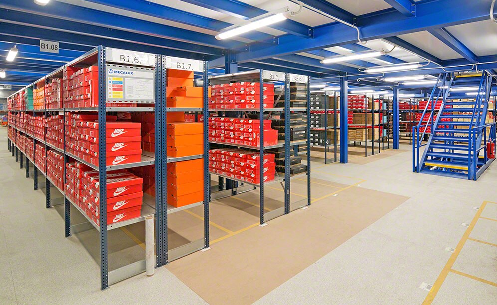 El almacén de Sportisimo se compone de cuatro zonas físicamente separadas