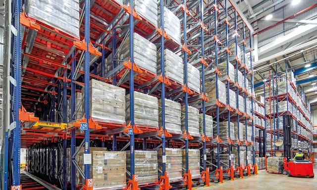 Edible Oils Limited instala el Pallet Shuttle semiautomático en su almacén de aceite embotellado