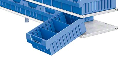 Los cajones de plástico extraíbles hacen que las estanterías ligeras puedan utilizarse para el almacenaje de artículos pequeños