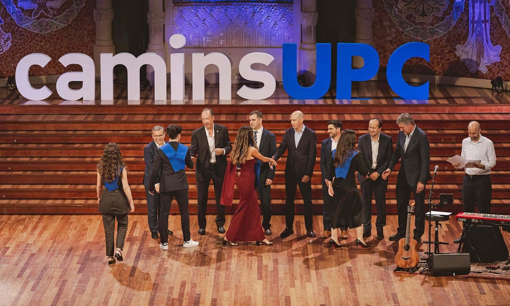 Mecalux participa en los premios a los mejores expedientes en el Palau de la Música