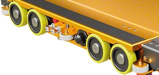 El carro 3D cuenta con 8 ruedas de movimiento en el canal