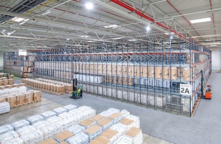 El Pallet Shuttle es un sistema de almacenaje de alta densidad con el que se aprovecha al máximo la superficie disponible