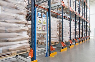 Los carteles y pictogramas de seguridad avisan a los operarios de los riesgos, prohibiciones y obligaciones