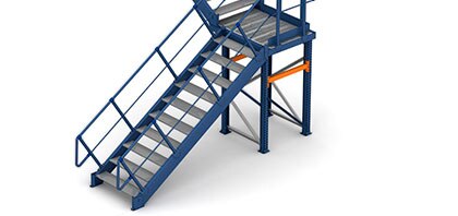 Las escaleras para pasarelas de Mecalux se adaptan a distintas alturas